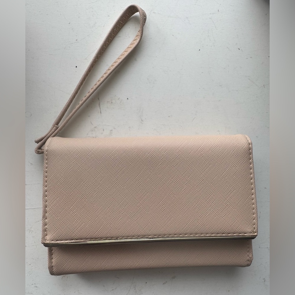 Elegant Beige Clutch Wallet With Attachable Gold Chain.